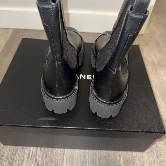 Chanel ankle boots - Picture 3 of 10